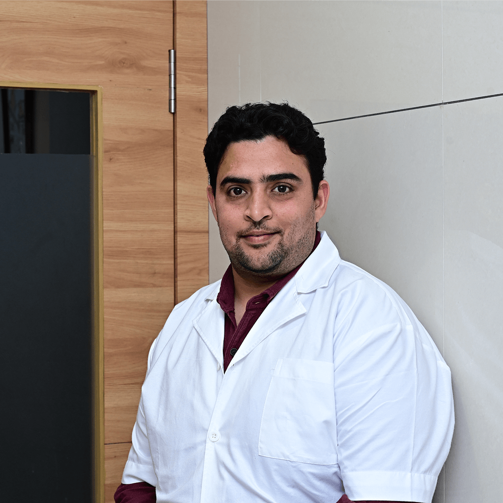 Dr. Harsh R Thakkar — Consultant GI & Laparoscopic Surgeon in Ahmedabad